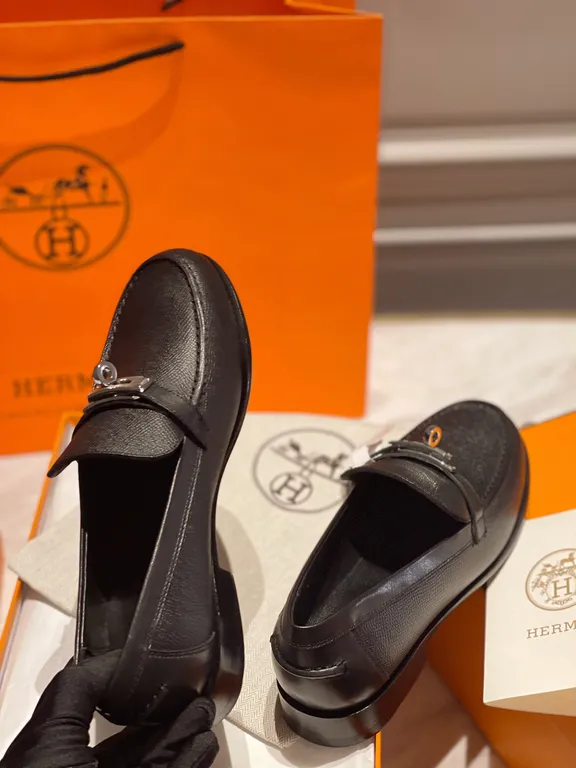 Hermes Shoe 